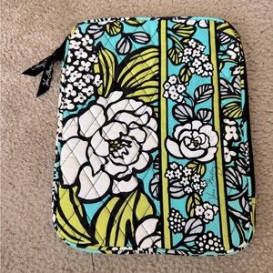 Vera Bradley iPad sleeve/cover